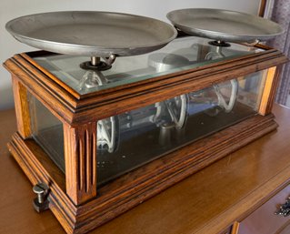 Vintage Ca. 1900 Pharmacy Scale With Weights