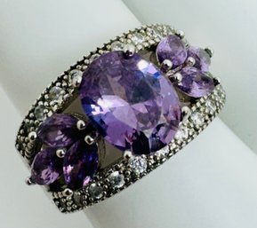 PRETTY STERLING SILVER AMETHYST AND WHITE STONE RING