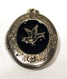 Vintage Silver Tone Enamel Hinged Locket Having Bird Decoration