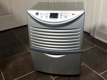 Very Nice LG Dehumidifier - Used For VERY Short Time - Removes 45 Pints In 24 Hours - Very Nice Unit !