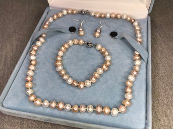 Fabulous Brand New Multi Colored Genuine Cultured Pearl Necklace, Bracelet & Earrings Suite With Sterling