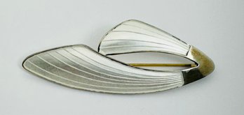 DENMARK VB VOLNER BAHNER STERLING SILVER MODERNIST WHITE BROOCH ENAMELED