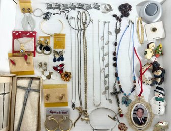 Lot 7 Of Nice Costume Jewelry