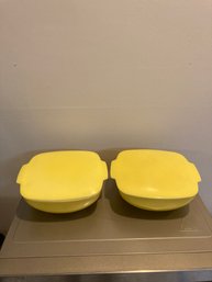 2 Vintage Yellow Pyrex Bowls With Lids 1 1/2 Qt