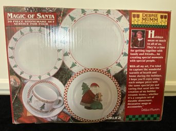 Magic Of Santa 20 Piece Stoneware Set Service For Four