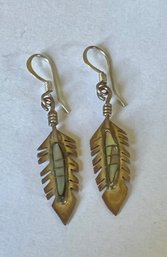 VINTAGE NATIVE AMERICAN STERLING SILVER SHELL INLAY FEATHER EARRINGS