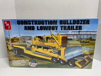 AMT, Construction Bulldozer And Lowboy Trailer. 1/25 Scale Model Kit (#25)