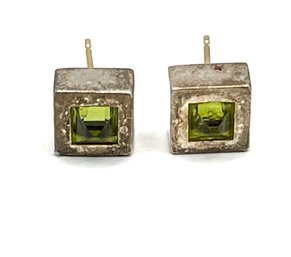 Vintage Mf Designer Sterling Silver Peridot Color Square Stud Earrings