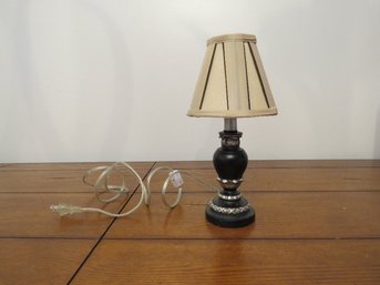 Small Decorator Accent Lamp W/cloth Shade