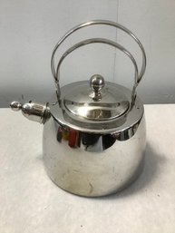 Palm Tea Kettle