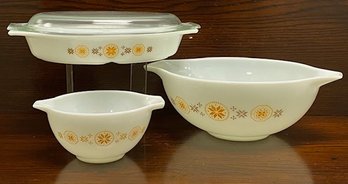 Vintage Pyrex Town & Country Suite!