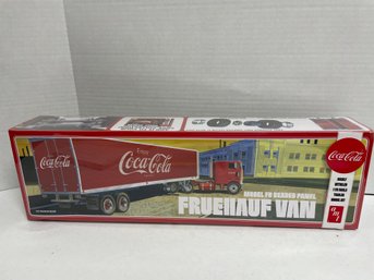 AMT, Coca Cola Fruehauf  Van. 1/25 Scale Model Kit (#28)