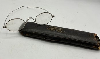 Antique Thin Wire Rimmed Eye Glasses W/case