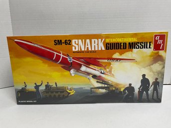 AMT, SM-62 Snark Guided Missile . 1/48 Scale Model Kit (#30)