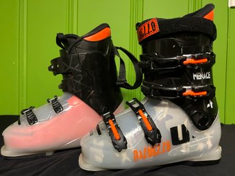 Dalbello Menace 4 Kid's Ski Boots In Excellent Condition Size 250/265 (Size 7-8)