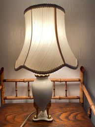 Vintage German Porcelain Table Lamp. 18'