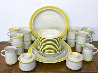 Vintage Mid Century Stonecrest Table Ware