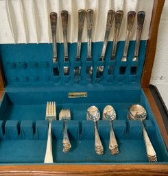 Vintage Flatware With Storage Box ~ Wm Rogers ~ Service For 8 ~ 48 Pieces