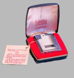 NOS Vintage Ronson Varaflame Whilwind Windproof Propane Lighter