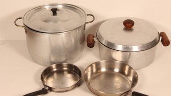 4 PIECE MISC SET OF COOKWARE