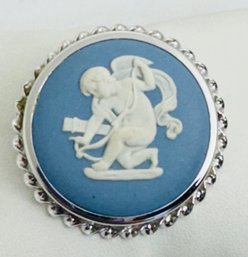 VINTAGE BLUE & WHITE WEDGWOOD ENGLAND STERLING SILVER BROOCH OR PENDANT