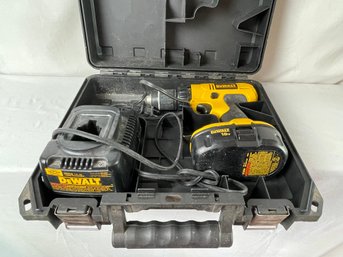 Dewalt Cordless Drill Set