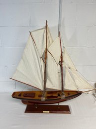 Bluenose Schooner Wooden Model Sailing Ship  Large 30 X 7 X 31