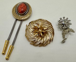 3 Vintage Pins Brooches