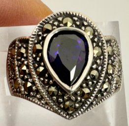 VINTAGE STERLING SILVER MARCASITE AND PEAR SHAPE AMETHYST RING