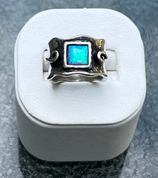 Sterling Silver Ring With Opal