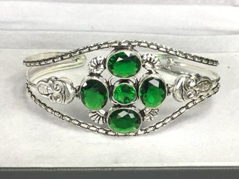 Very Nice Vintage Style 925 / Sterling Silver Cuff Bracelet With Tsavorite - Very Nice Bracelet With Details