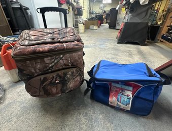 New And Never Used Sports Man Cooler Bag With Wheels And Rolling Cooler Bag With Wheels.