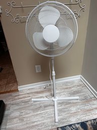 White Standing Fan               BR