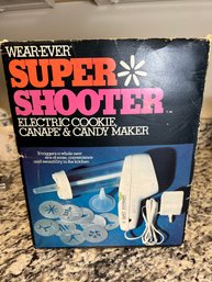 Vintage Super Shooter Cookie Press - Like New
