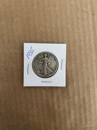 Beautiful 1935 Walking Liberty Silver Half Dollar 90 Silver Coin