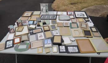 A Ginormous Lot Of Picture Frames Of All Sizes & Kinds - Including Some Nice Older Ones