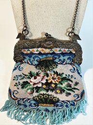 Antique Victorian Beaded Bag  With Swans And Flowers Copper Finish Frame Beads In Excellent Condition