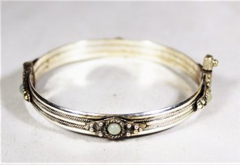 Vintage 900 Silver Bangle Bracelet Having Green Stones (one Stone Missing)