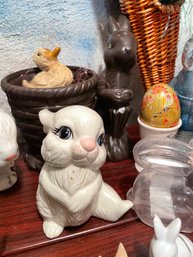 1988 Sweet Easter Bunny Thumper Look-a-like Ceramic Figurine