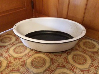 Vintage Enameled Baby Tub