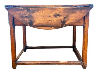 A 19th Century Pine Drop Leaf Table