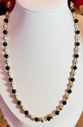 VINTAGE STERLING SILVER AND ONYX BEAD NECKLACE