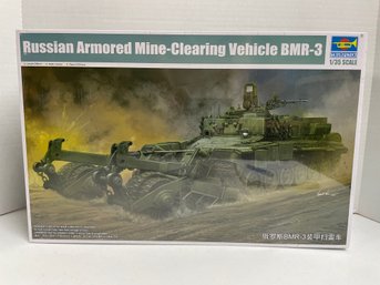 Trumpeter, Russian Armored Mine-clearing Vehicle BMR-3. 1/35 Scale Model Kit (#71)