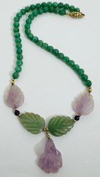 VINTAGE GREEN AND LAVENDER CARVED STONE DANGLE FLOWER NECKLACE 14K GOLD-FILLED CLASP