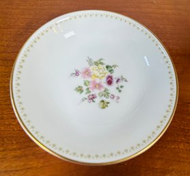 Wedgewood Bone Chine Small Plate Mirabelle 4'