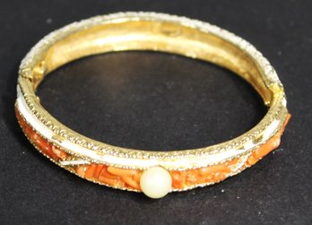 Vintage Signed 'capri' Gold Tone Faux Coral And Pearl Hinged Bangle Bracelet