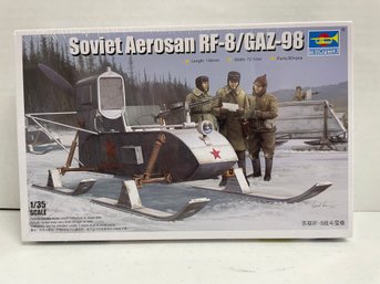 Trumpeter, Soviet  Aerosan RF-8/GAZ-98. 1/35 Scale Model Kit (#75)