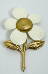 SIGNED SARAH COV LARGE GOLD TONE CREAM ENAMEL FLOWER BROOCH