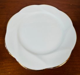 Salisbury Bone China White Plate With Gold Rim