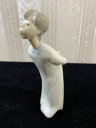 Lladro Boy Blowing A Goodnight Kiss Porcelain Figurine